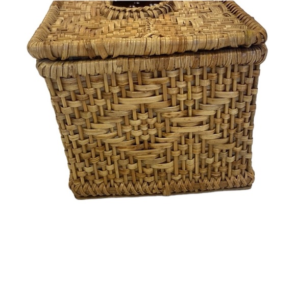 Crown | Fish Woven/Wicker Rattan Tissue Box Decor‎ Brown - Picture 3 of 10